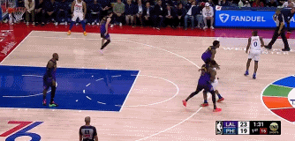 谈球吧(中国)官方网站打谁都是一步过！马克西26中15&9罚全中轰下全场最高的43分！