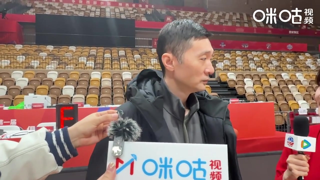 谈球吧(中国)官方网站刘炜：爱德华兹在末节的攻坚能力比以前更好 但他还需和球队磨合