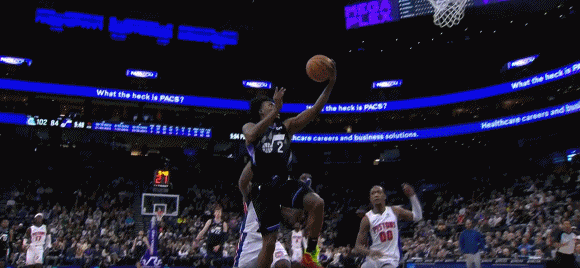 谈球吧体育app下载😱哪里跑！杜伦失误被断球 随后极速回防钉板大帽塞克斯顿