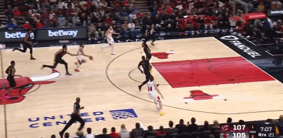 谈球吧体育app下载人帅打得也帅！科林斯16中10砍20分12板2助3断1帽