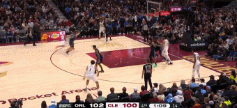 谈球吧(中国)官方网站白热化！波普和斯特鲁斯各自进三分 班凯罗中投夺回1分优势