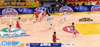 谈球吧(中国)官方网站带队反超比分！胡金秋首节0出手 次节展示各种进攻技巧4投全中！