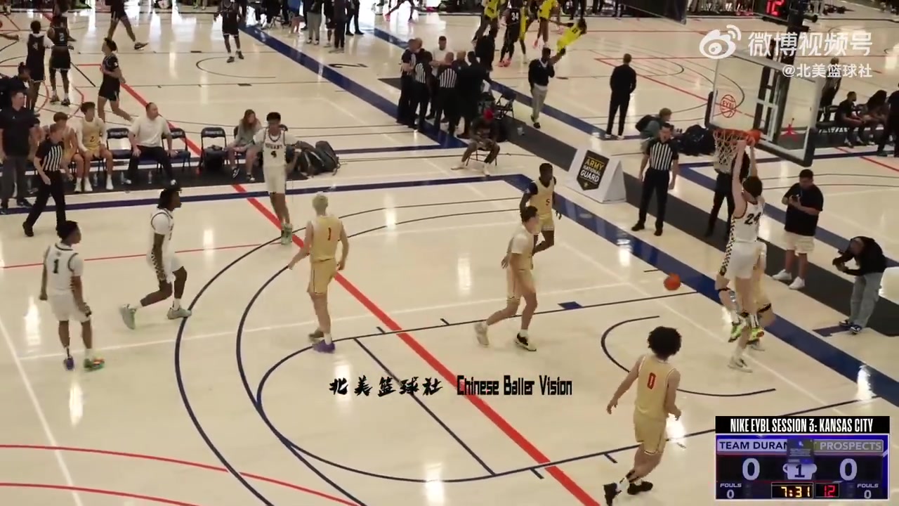 谈球吧体育app官网旅美小将郇斯楠爆砍21+16😤本周四场10+8+1.5帽&与全美第一过招